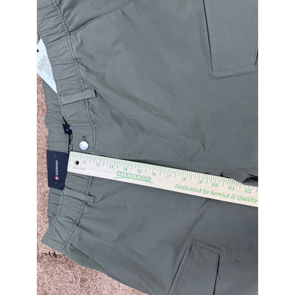 Lululemon VersaTwill Relaxed-Fit Cargo Pant Army Green Mens‎ 38 LM5B13S NEW $148 - Picture 4 of 13